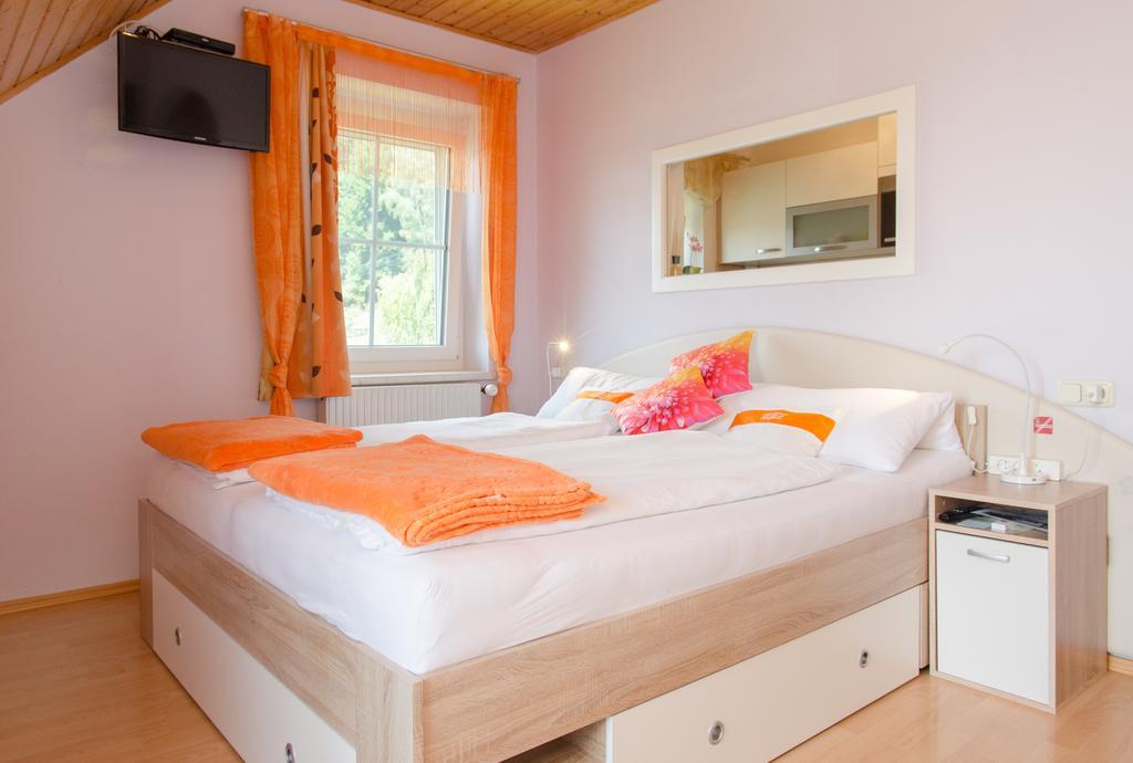 Semriach Privatzimmer Haus Gschweitl מראה חיצוני תמונה